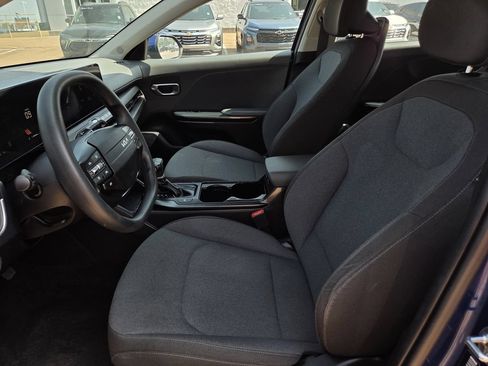 Used 2025 Kia K4 FWD image 16
