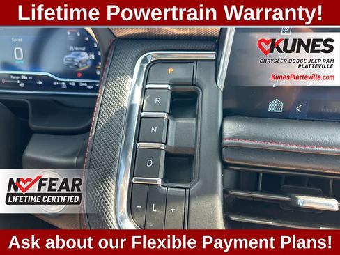 Used 2024 Chevrolet Suburban RST image 28