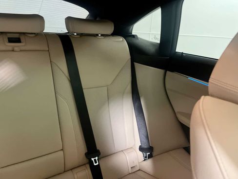 Used 2023 BMW i4 eDrive35 RWD image 14