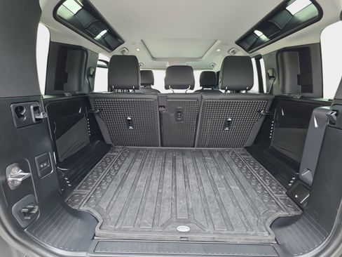 Certified 2025 Land Rover Defender 110 S AWD/4WD image 12