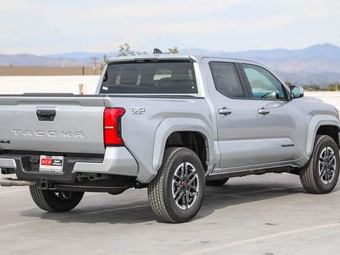 New 2025 Toyota Tacoma TRD Sport image 5