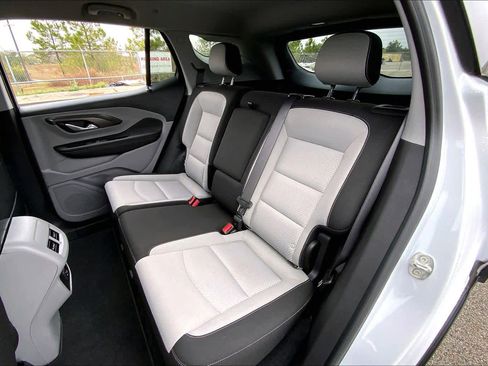 Certified 2022 GMC Terrain SLE w/ Driver Convenience Package image 19