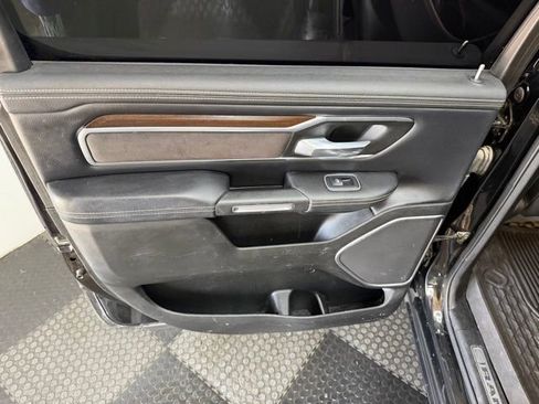 Used 2022 RAM 1500 Laramie AWD/4WD image 36