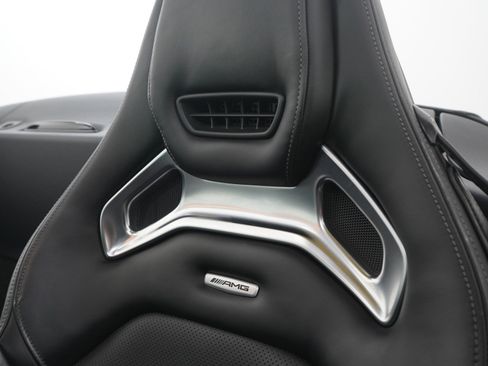 Used 2019 Mercedes-Benz AMG GT Roadster image 28
