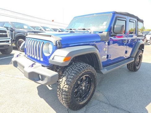 Used 2019 Jeep Wrangler Unlimited Sport S AWD/4WD image 2