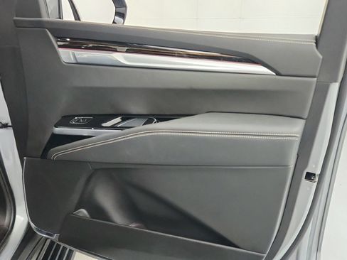 Certified 2025 Cadillac Escalade Premium Luxury w/ Touring Package AWD/4WD image 28
