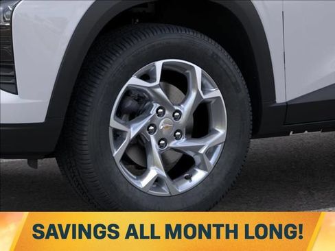 New 2026 Chevrolet Trax LS w/ LS Convenience Package FWD image 9