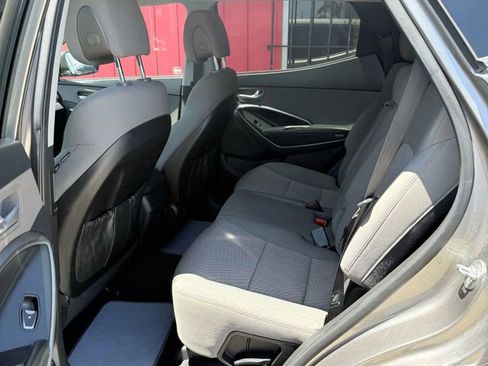 Used 2017 Hyundai Santa Fe Sport image 5