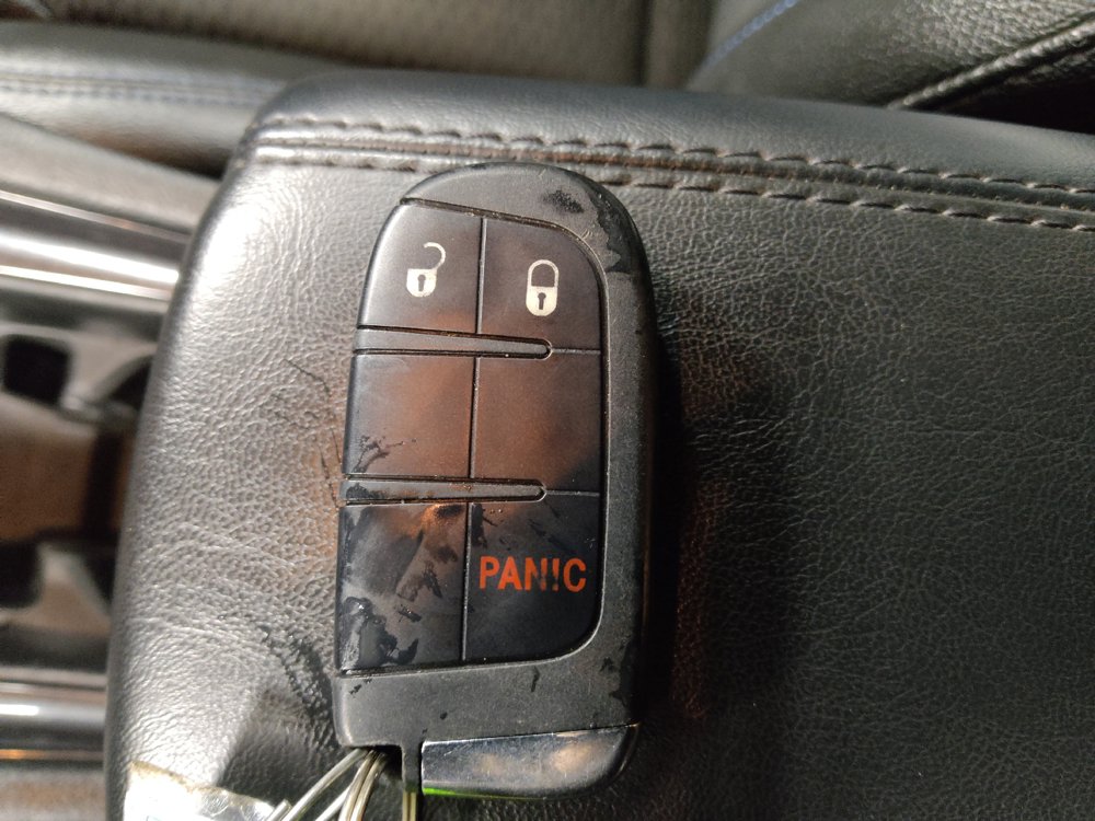 Used 2023 Jeep Compass Latitude AWD/4WD image 32