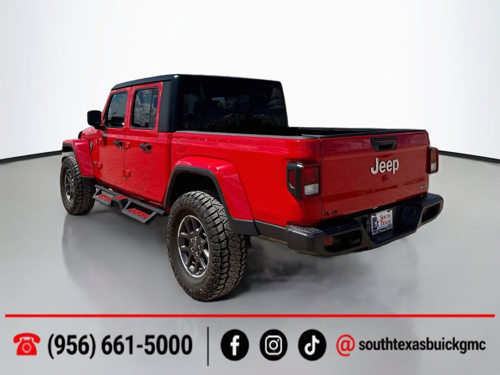 Used 2023 Jeep Gladiator Overland AWD/4WD image 6