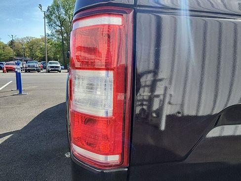Used 2019 Ford F150 Lariat RWD image 13