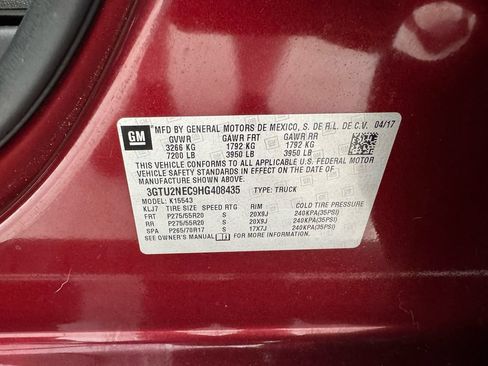 Used 2017 GMC Sierra 1500 SLT AWD/4WD image 19