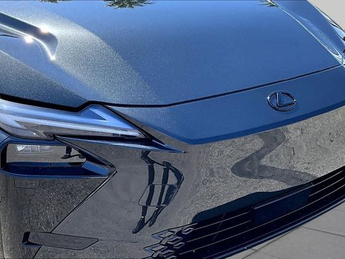 Used 2026 Lexus ES 350e w/ Convenience Package FWD image 28