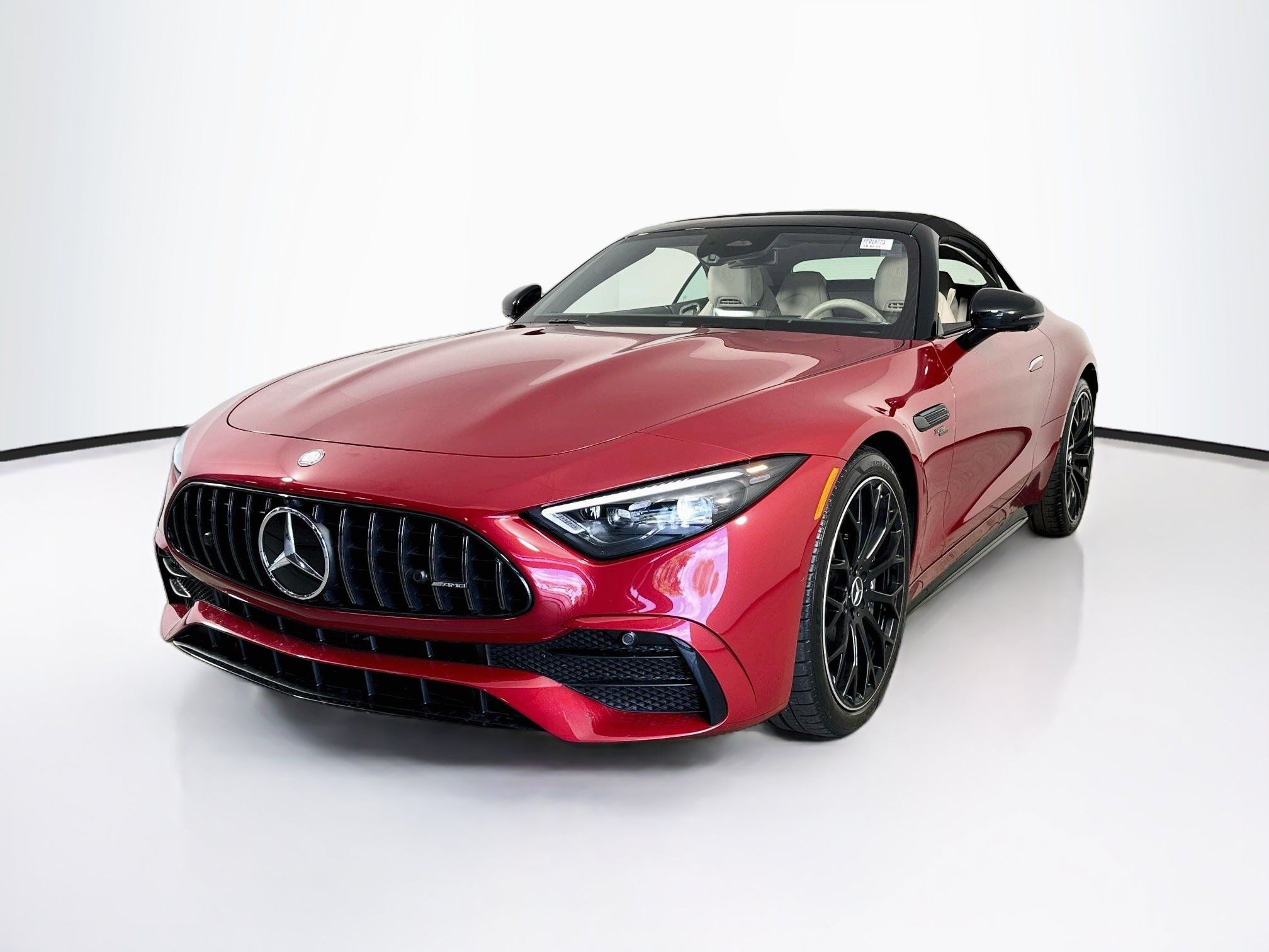 Used 2023 Mercedes-Benz SL 43 AMG image 1