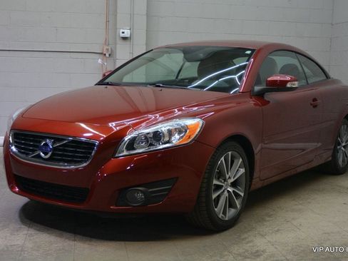 Used 2011 Volvo C70 T5 w/ Convenience Pkg image 6