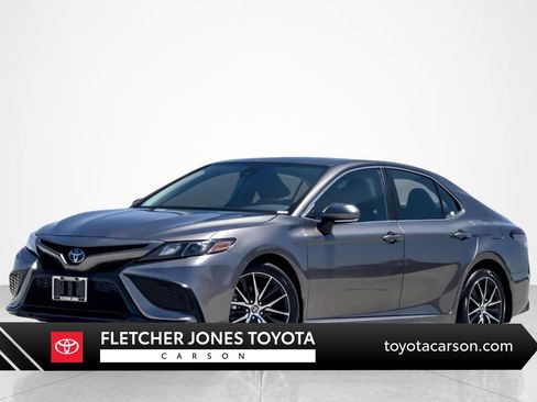 Certified 2023 Toyota Camry SE w/ Cold Weather Package FWD image 1