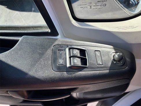 Used 2015 RAM ProMaster 2500 w/ Cargo Convenience Group image 18