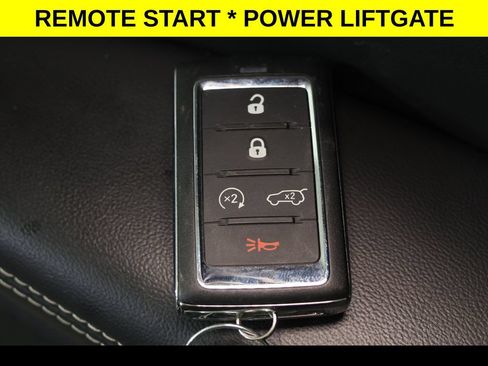 Used 2023 Jeep Grand Cherokee Altitude AWD/4WD image 12