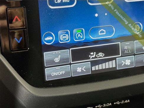 Used 2025 Subaru Forester Premium image 19