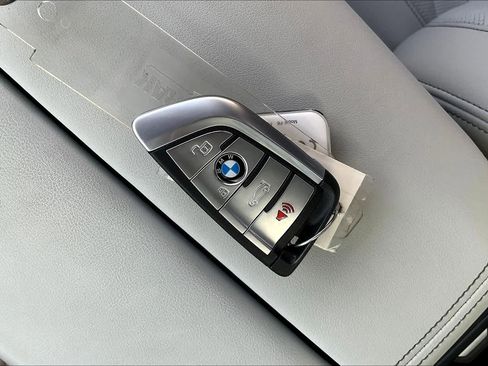 Used 2023 BMW X5 sDrive40i w/ Premium Package image 14