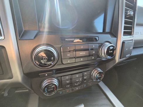 Used 2018 Ford F350 Platinum w/ Platinum Ultimate Package image 16