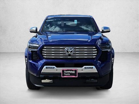 Used 2025 Toyota Tacoma Limited image 2