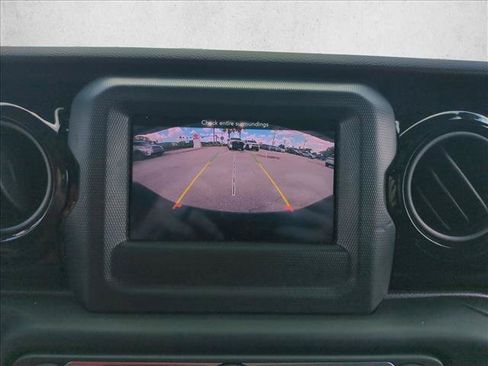 Used 2021 Jeep Wrangler Sport AWD/4WD image 13