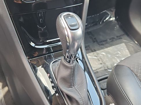 Used 2021 Buick Encore Preferred w/ Safety Package image 23