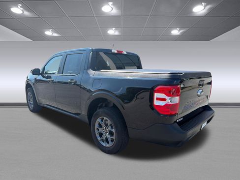 Used 2022 Ford Maverick XLT FWD image 7