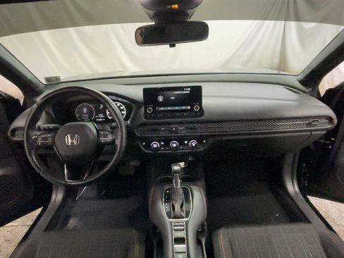Used 2025 Honda HR-V Sport image 26