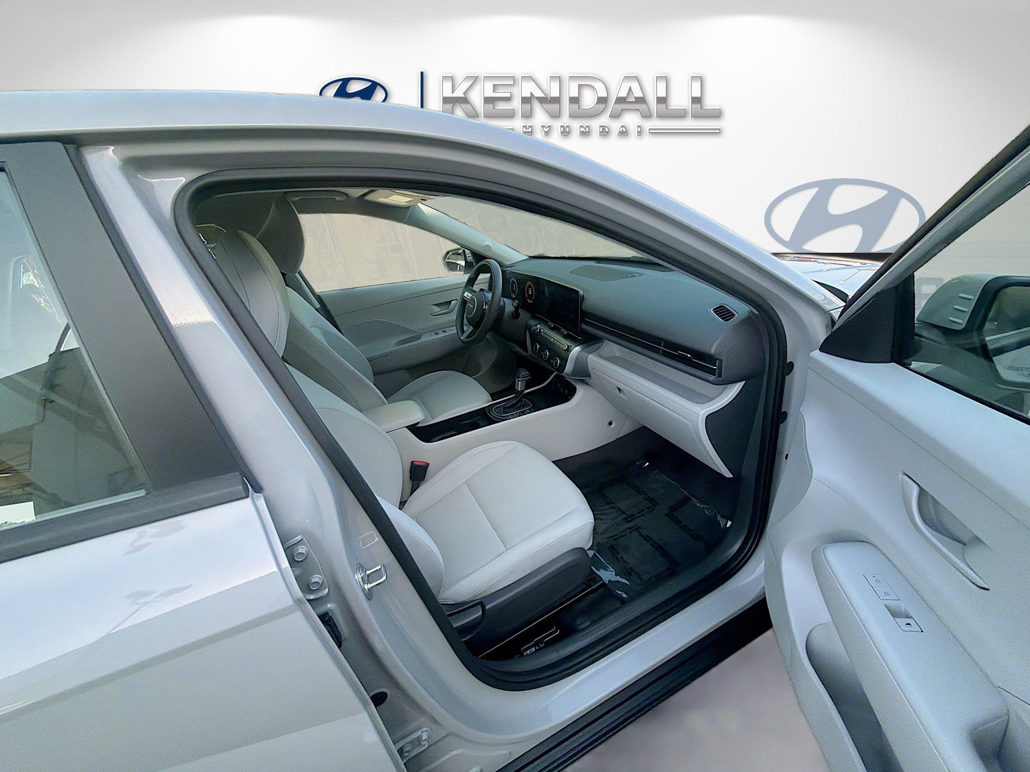 Used 2024 Hyundai Kona SE FWD image 28