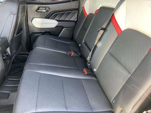 Used 2024 GMC Canyon AT4X image 21