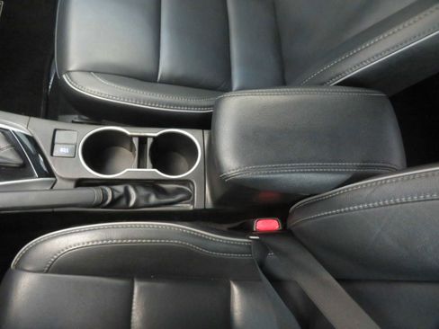 Used 2017 Toyota Corolla XLE FWD image 27