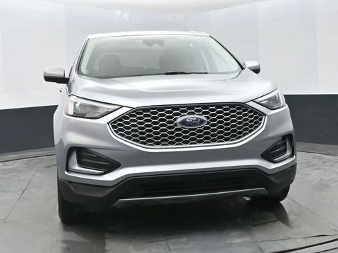 Used 2024 Ford Edge SEL image 3