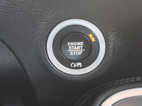 Used 2020 Dodge Challenger R/T Scat Pack image 27