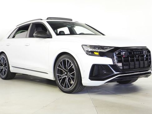 Used 2023 Audi SQ8 Prestige w/ Prestige Package image 4