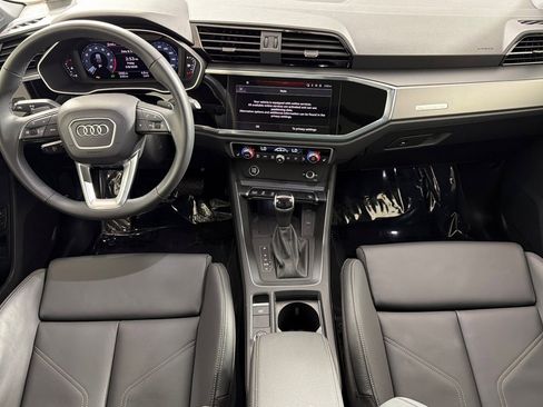 Used 2025 Audi Q3 2.0T Premium w/ Convenience Package AWD/4WD image 12