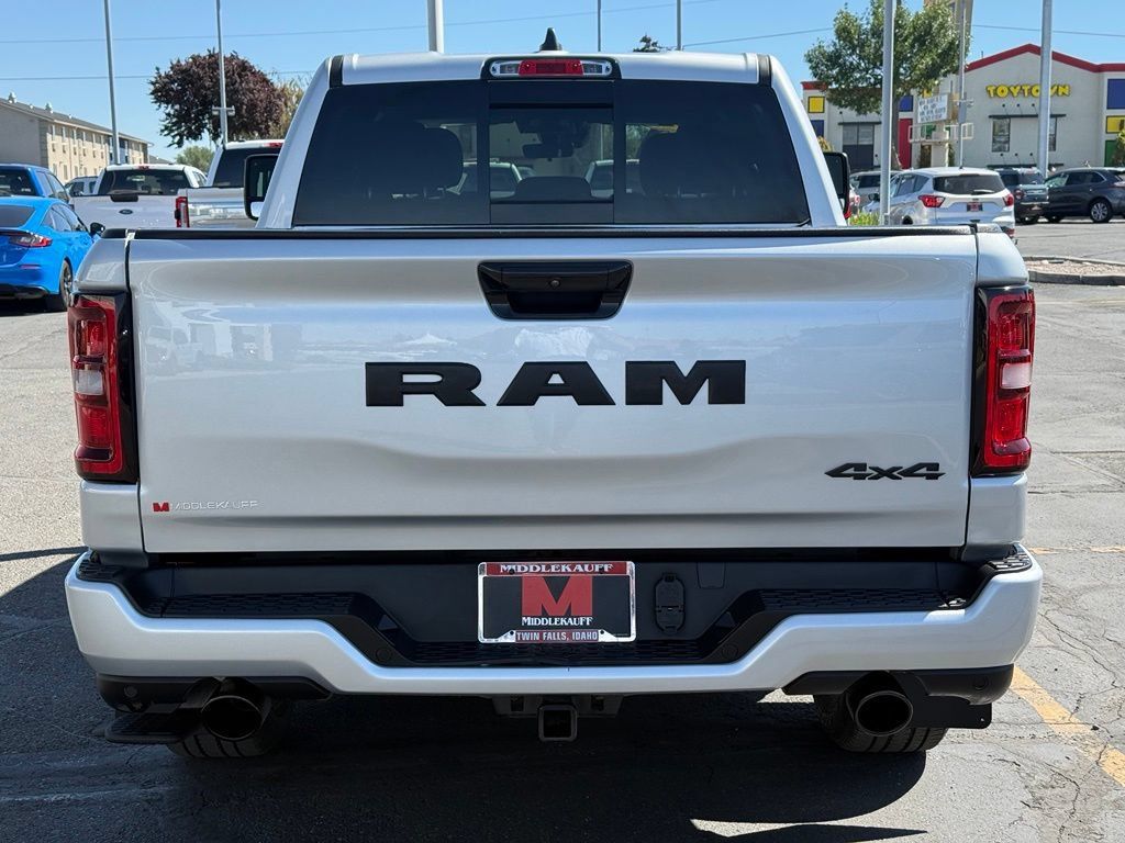 Used 2026 RAM 1500 Express AWD/4WD image 5
