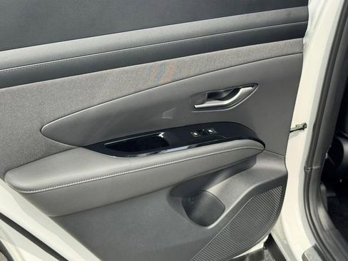 New 2026 Hyundai Tucson Limited FWD image 19