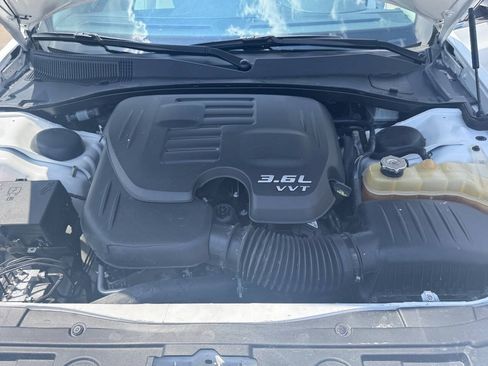 Used 2019 Chrysler 300 Touring L w/ Quick Order Package 22F RWD image 20