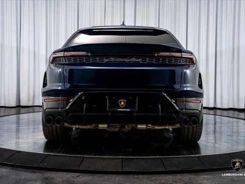 Used 2025 Lamborghini Urus SE AWD/4WD image 12