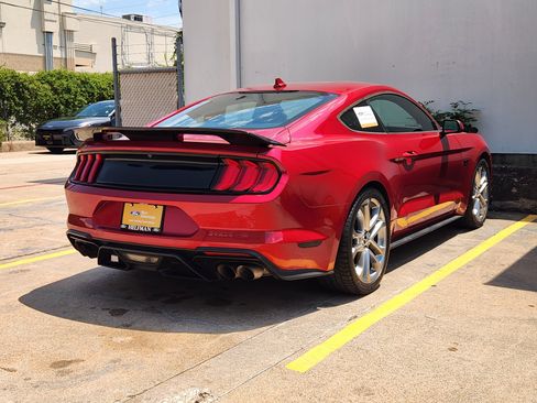 Used 2021 Ford Mustang GT Premium w/ Ford Safe & Smart Package RWD image 3
