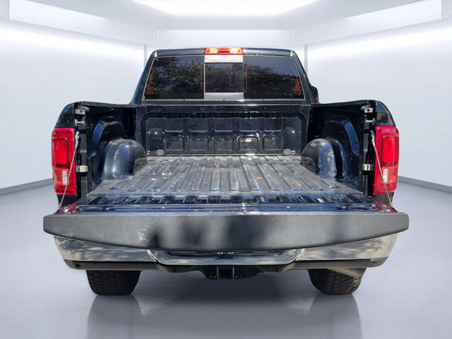 Used 2025 RAM 2500 Laramie AWD/4WD image 7