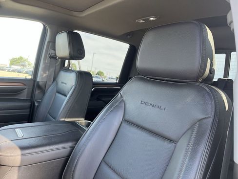 Used 2024 GMC Sierra 2500 Denali w/ Denali Reserve Package AWD/4WD image 11