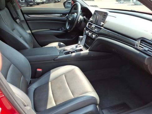 Used 2020 Honda Accord Sport image 25