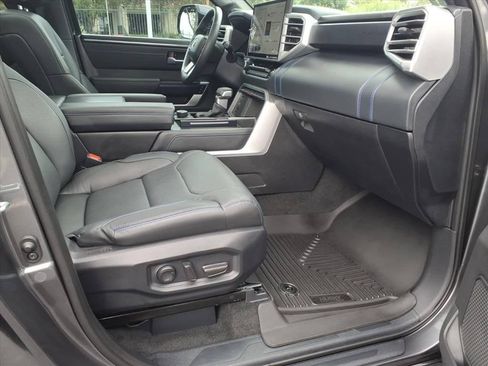 Used 2024 Toyota Tundra Platinum AWD/4WD image 22