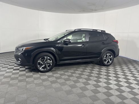 Used 2025 Subaru Crosstrek 2.0i Premium image 7