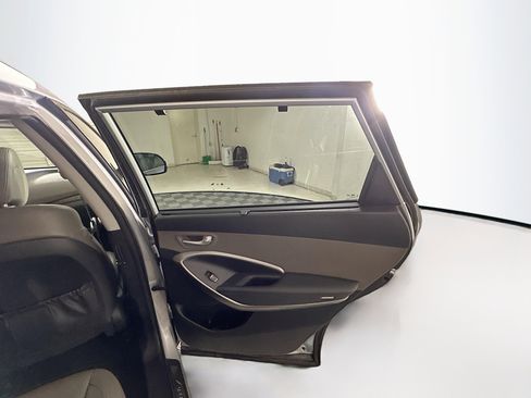 Used 2017 Hyundai Santa Fe SE w/ SE Premium Package 02 FWD image 29