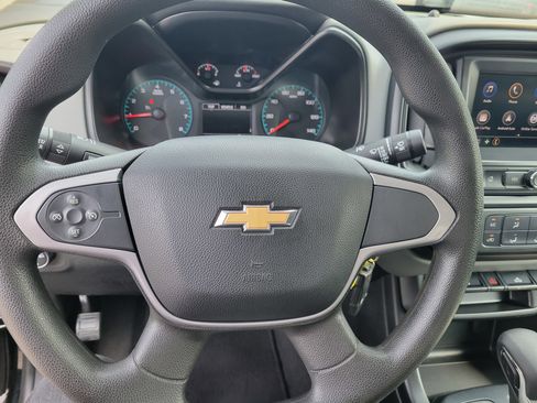 Certified 2022 Chevrolet Colorado W/T w/ Custom Special Edition image 17