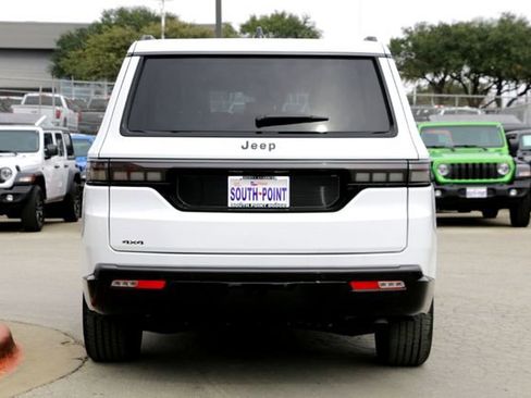 New 2026 Jeep Grand Wagoneer Limited image 6
